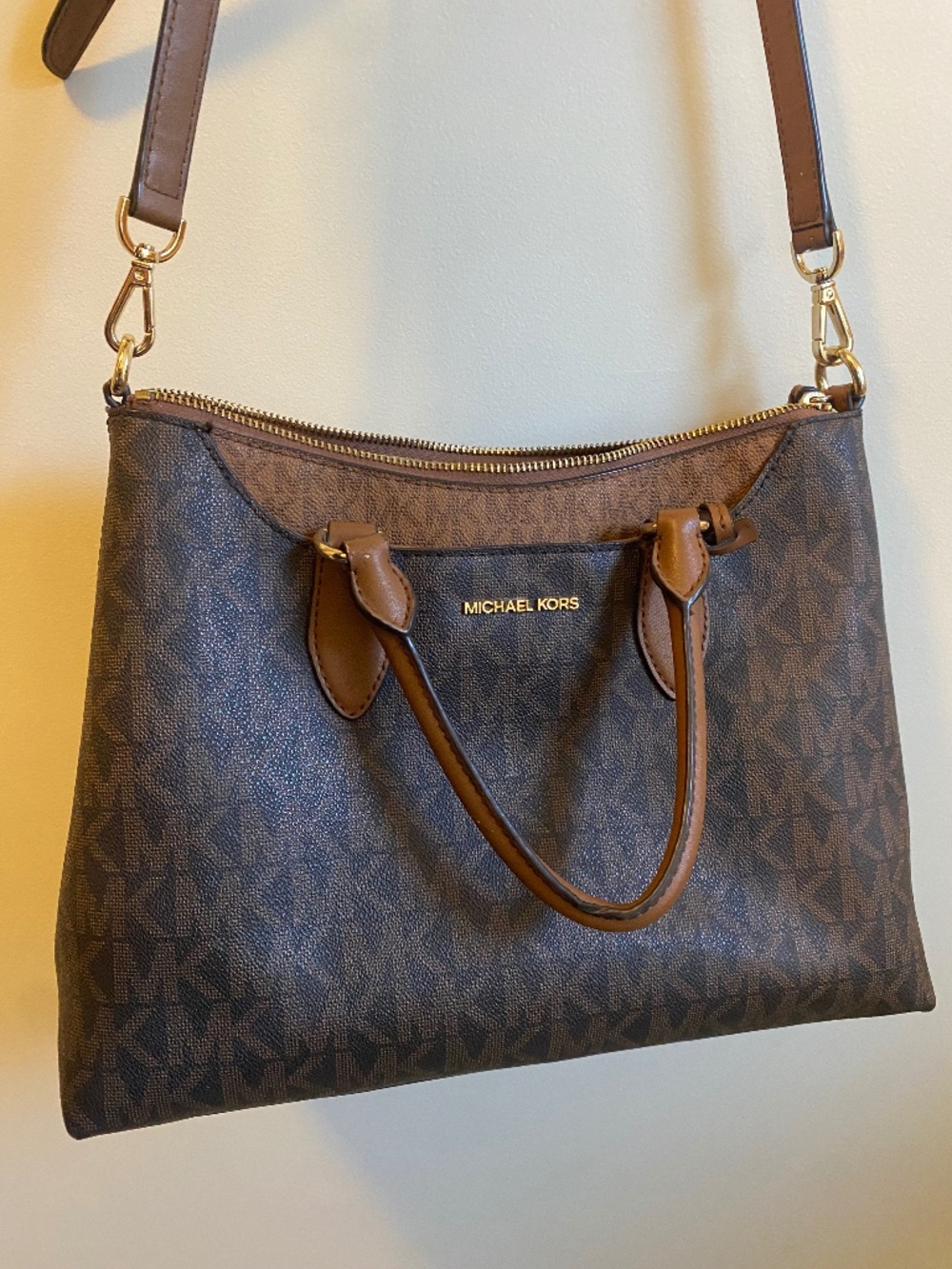 Michael Kors purse